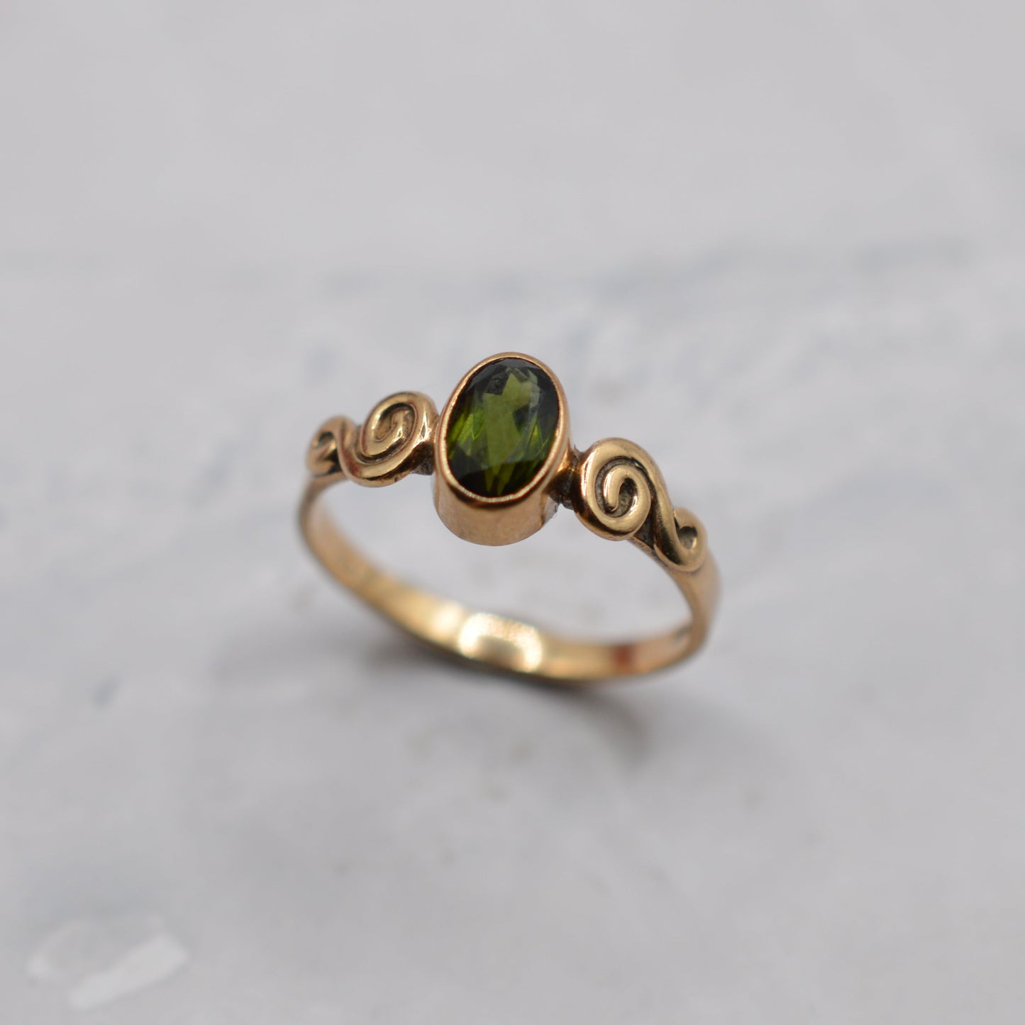 1970s Vintage 9ct Gold Tourmaline Swirl Ring