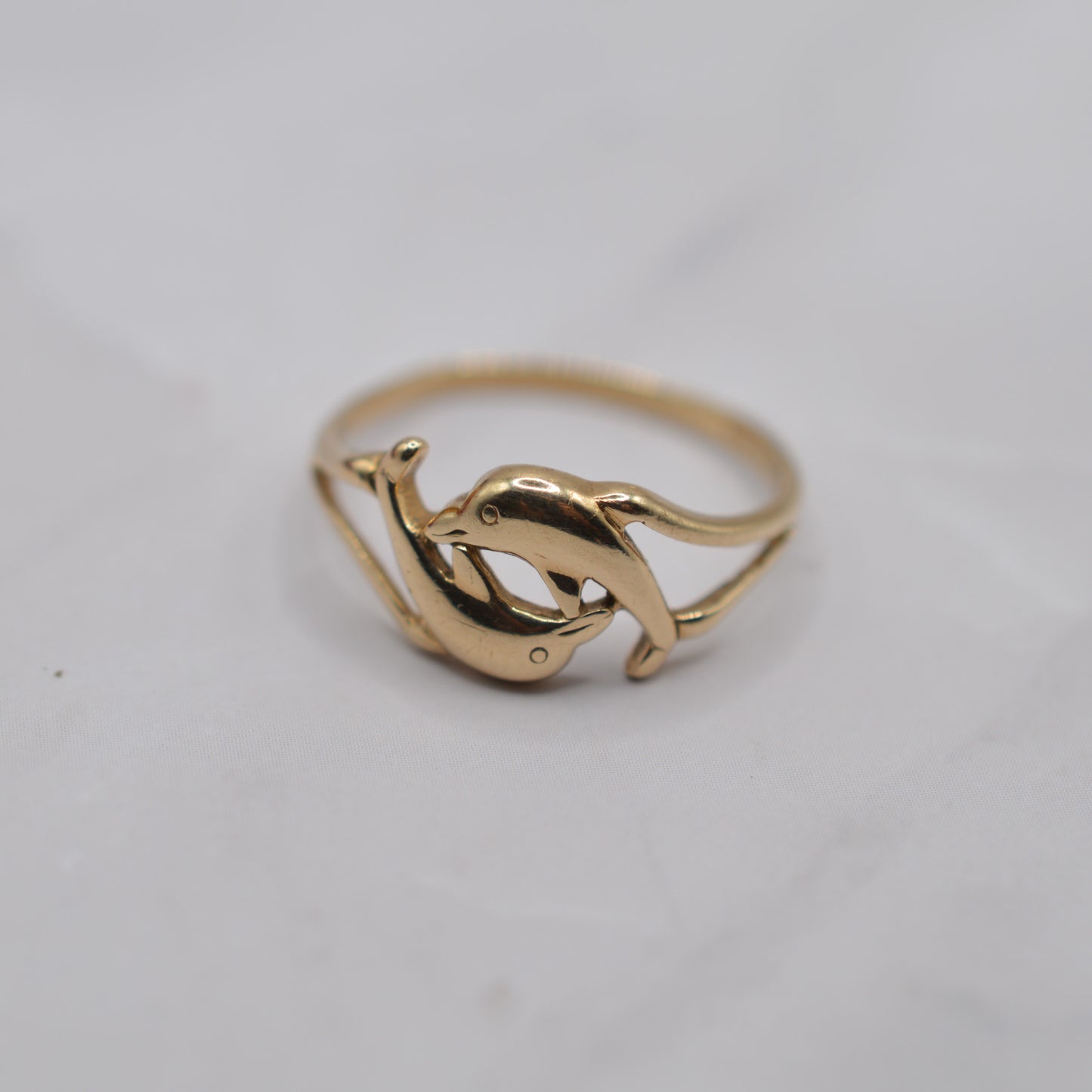 Y2K-Era 9ct Gold Dolphin Ring