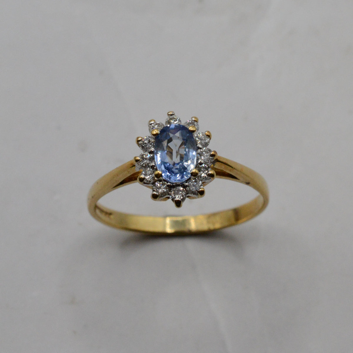 1980s 18ct Gold Sapphire & Diamond Cluster Ring