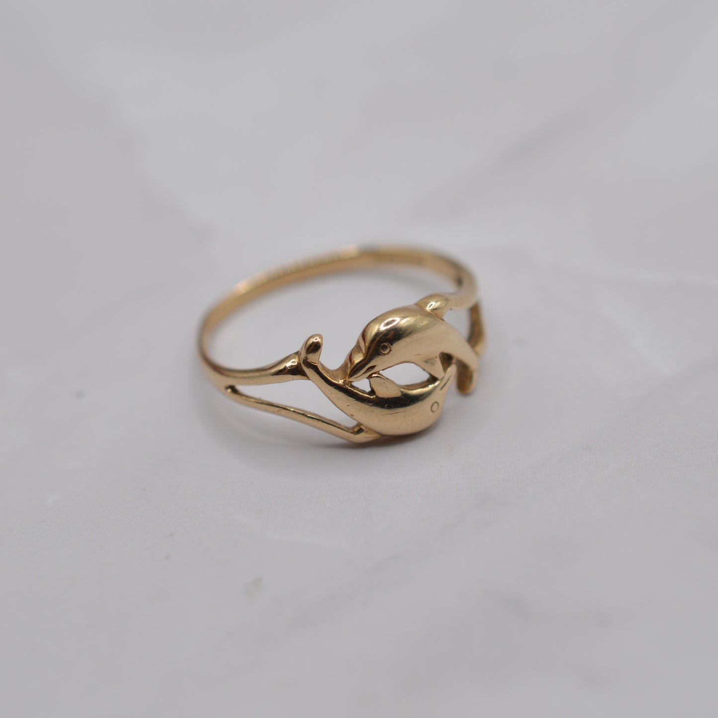 Y2K-Era 9ct Gold Dolphin Ring