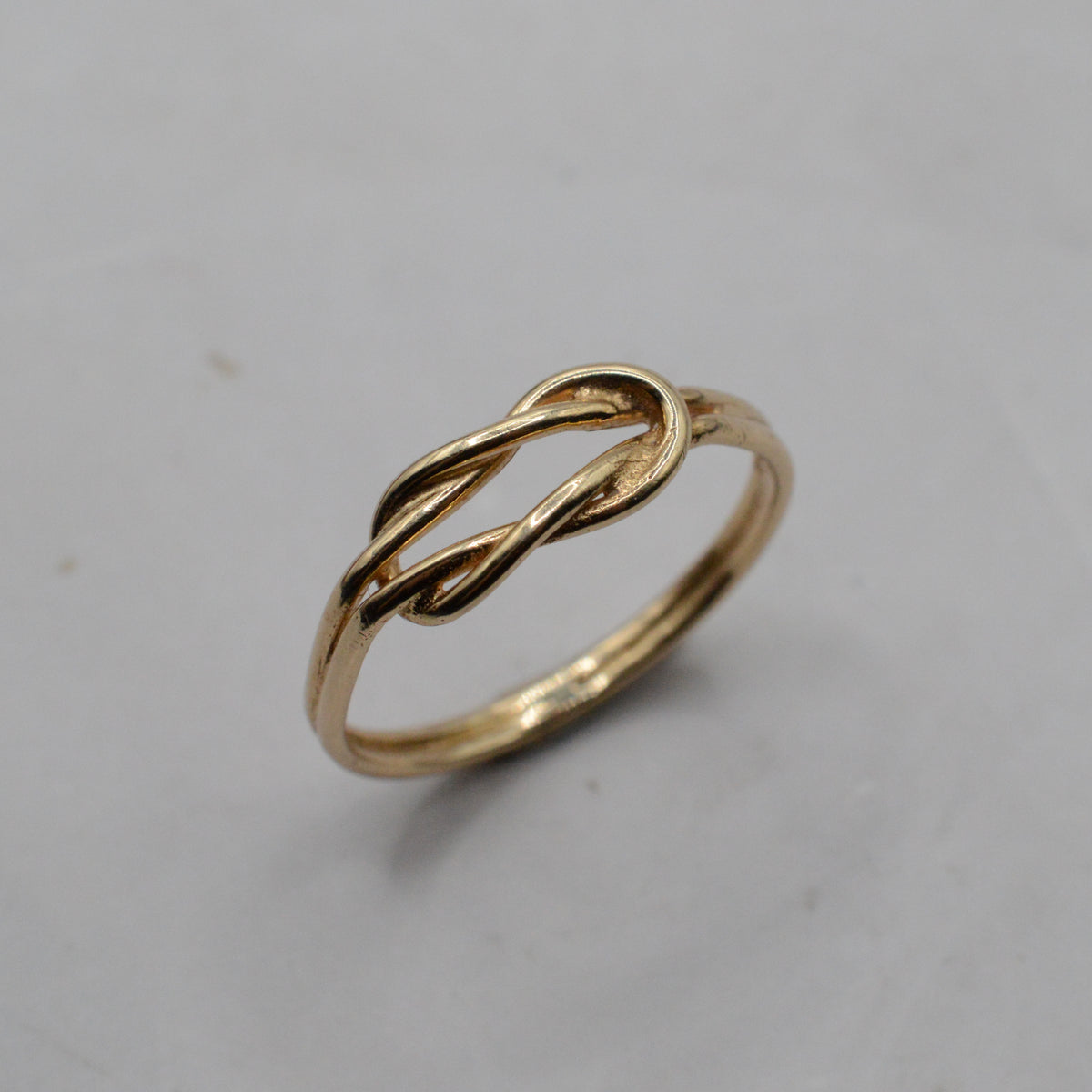 1970s Vintage 9ct Gold Minimalist Knot Ring
