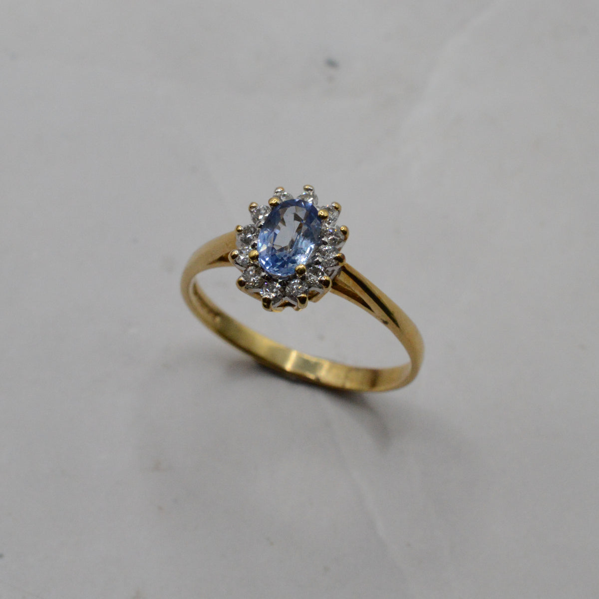 1980s 18ct Gold Sapphire & Diamond Cluster Ring