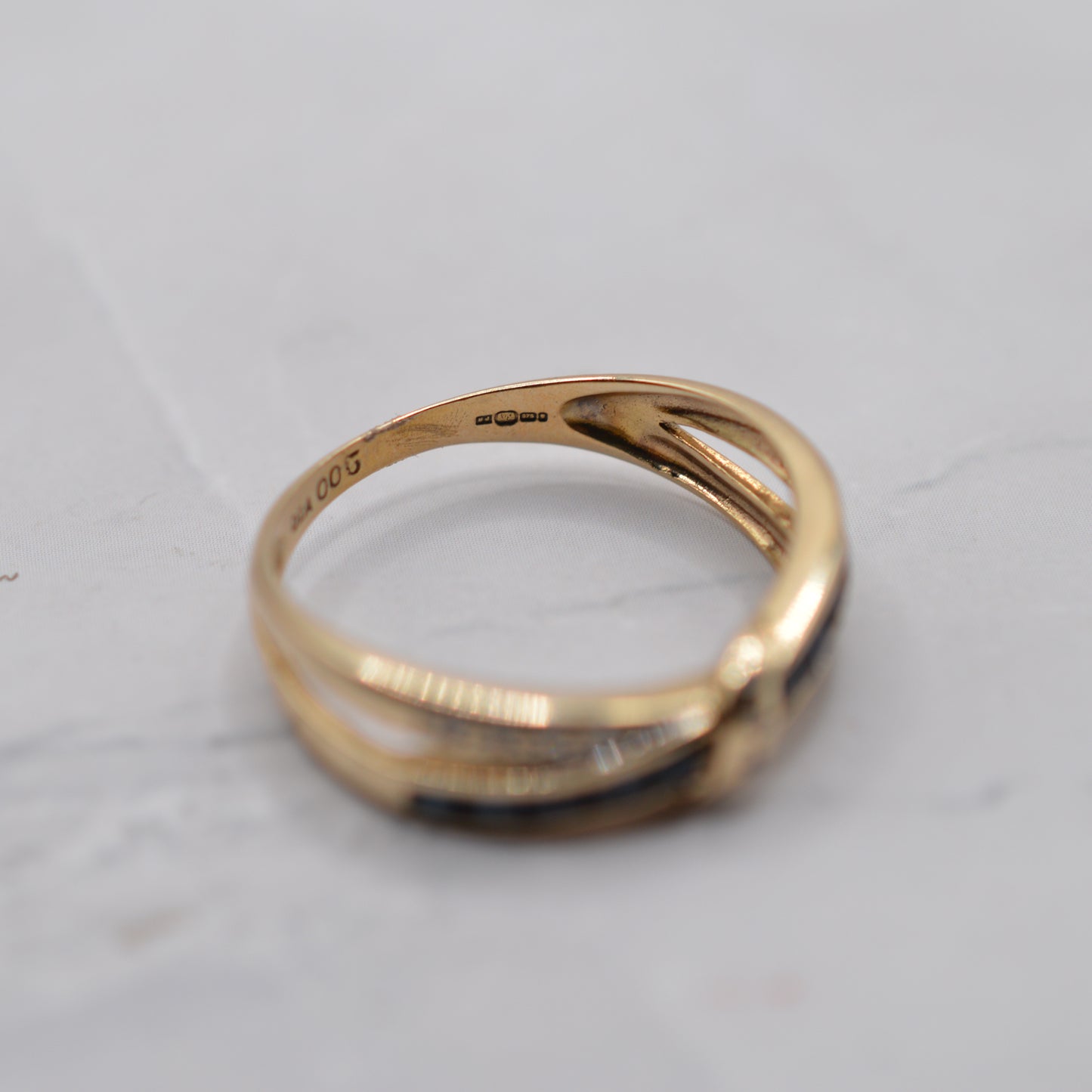 9ct Gold Sapphire & Diamond Crossover Ring