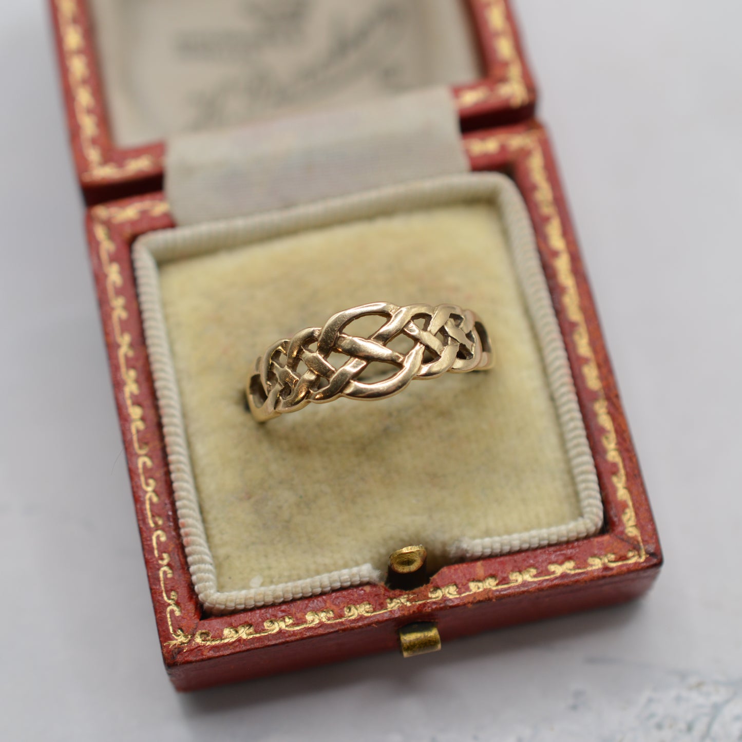1990s 9ct Gold Celtic Knot Ring