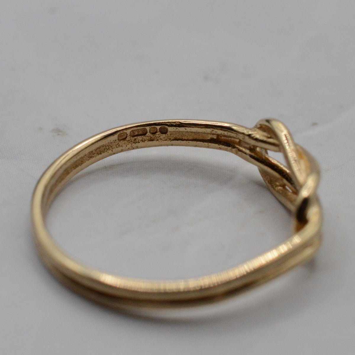 1970s Vintage 9ct Gold Minimalist Knot Ring