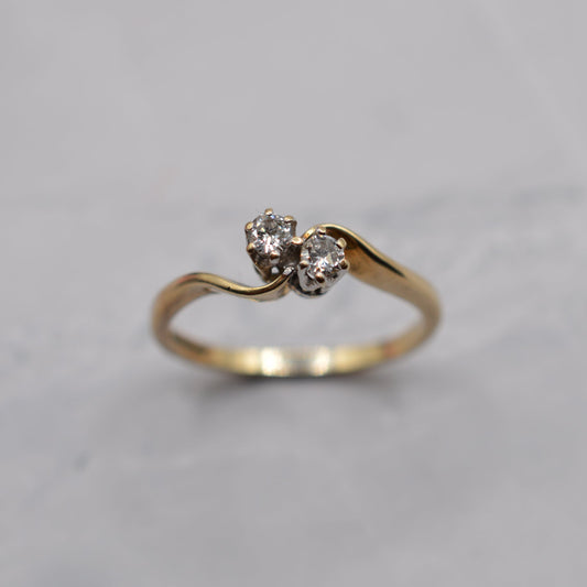 1980s 9ct Gold Diamond Toi-et-Moi Ring