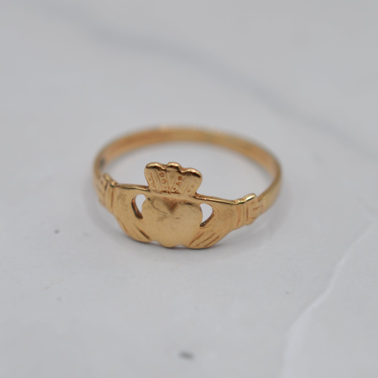 Vintage 9ct Gold Claddagh Ring