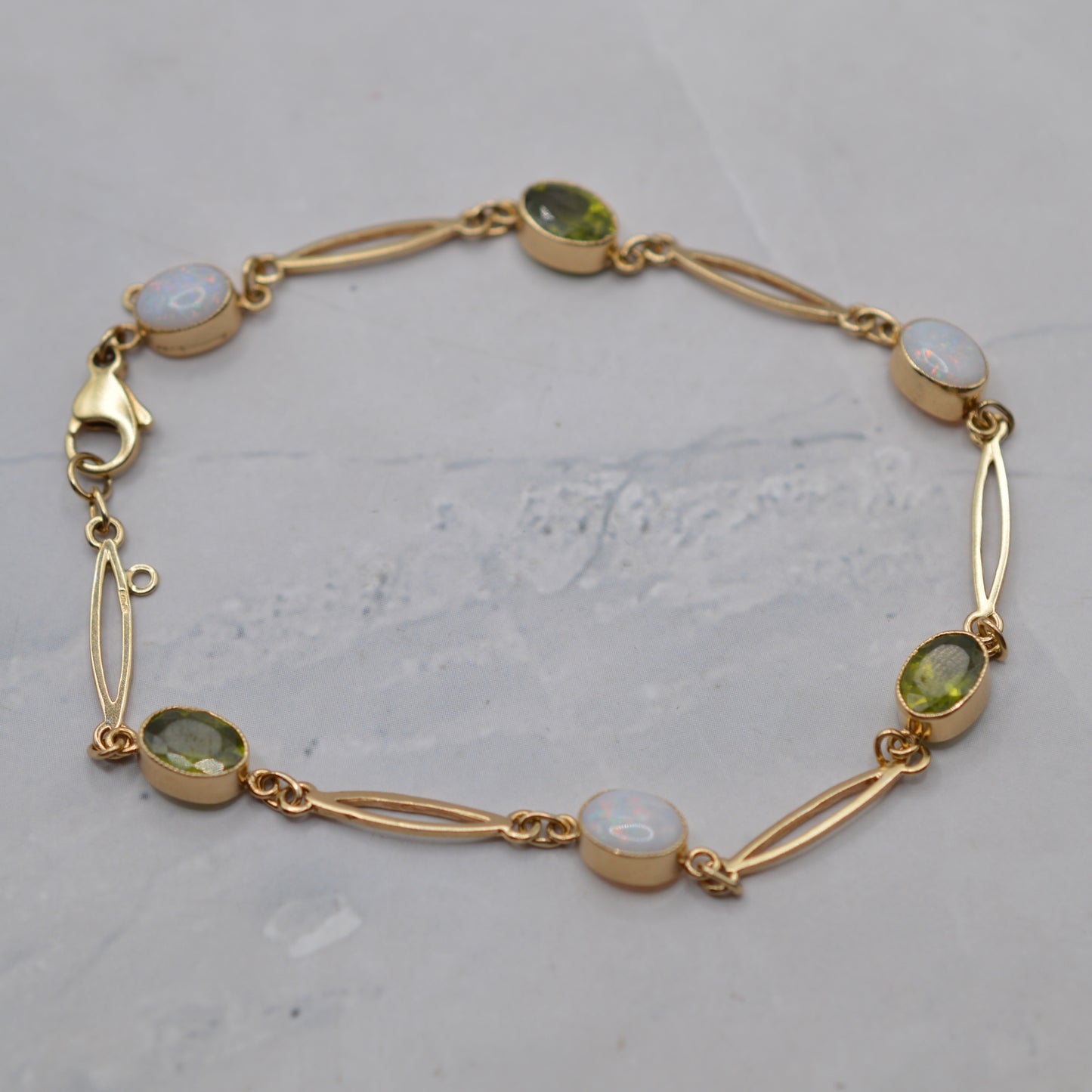 9ct Gold Peridot & Opal Gemstone Bracelet