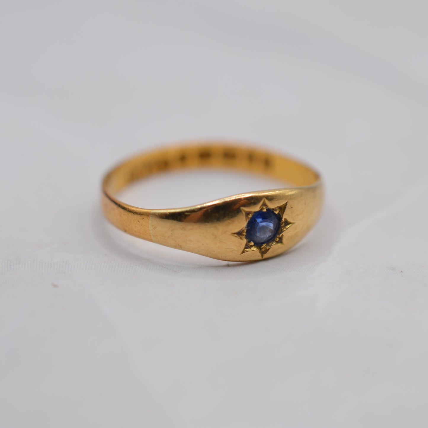 Victorian 1888 Antique 22ct Gold Sapphire Star-Set Dome Ring