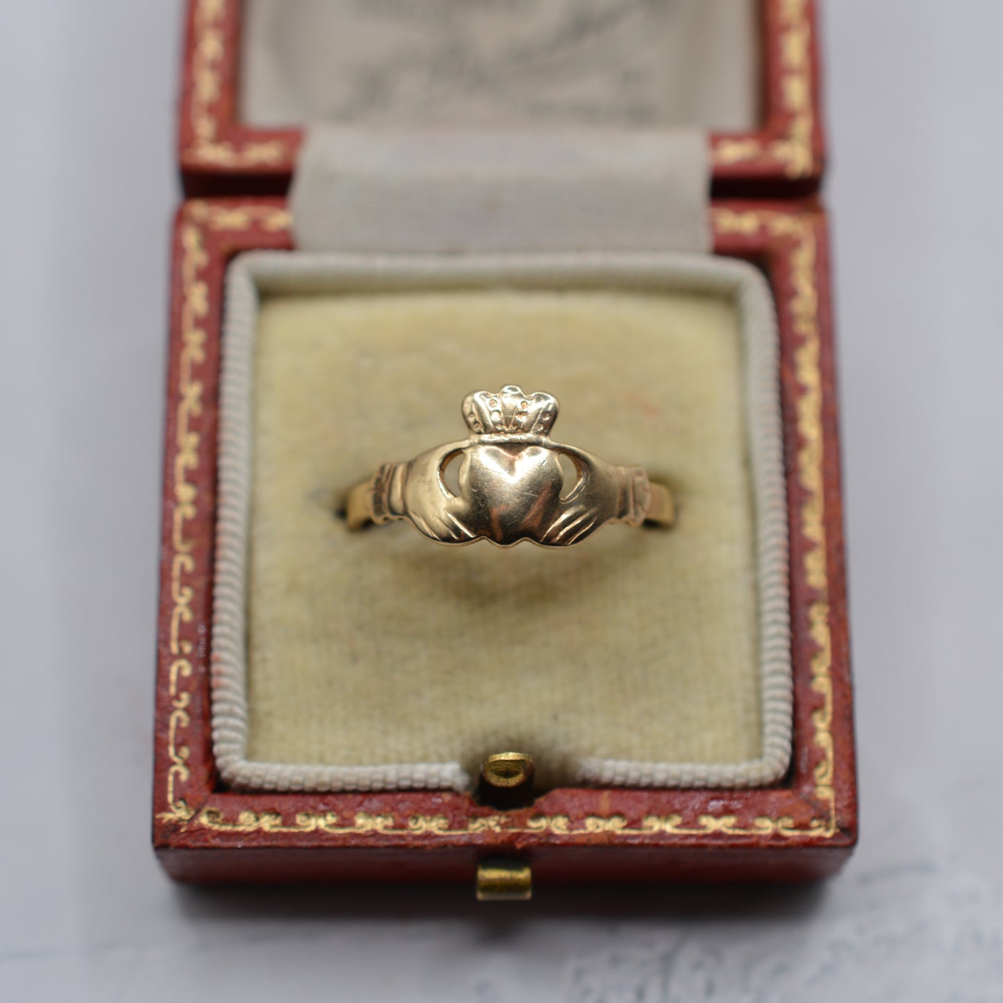 Vintage 9ct Gold Claddagh Ring