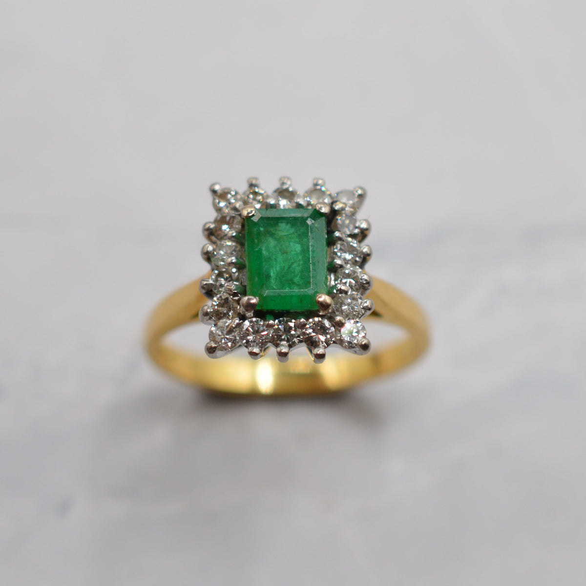 1970s Vintage 18ct Gold Emerald & Diamond Cluster Ring