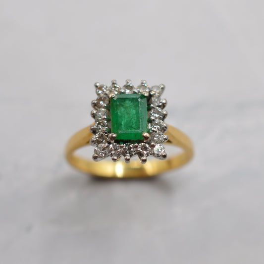 1970s Vintage 18ct Gold Emerald & Diamond Cluster Ring