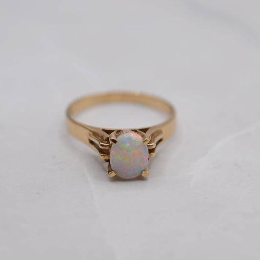 1980s 9ct Gold Opal Solitaire Ring