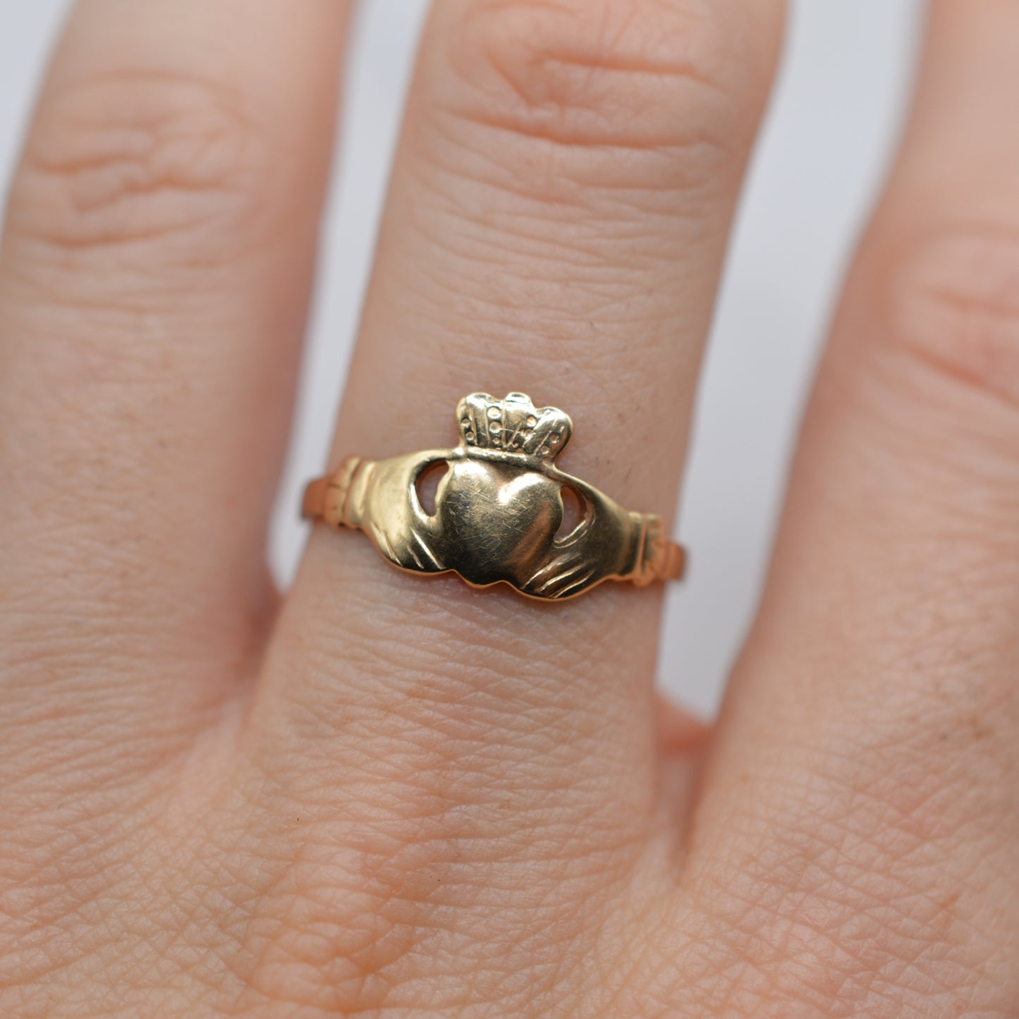 Vintage 9ct Gold Claddagh Ring