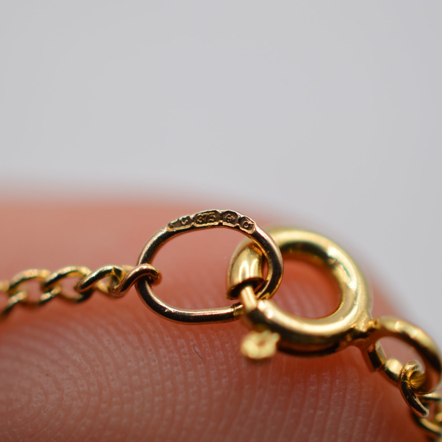 9ct Gold Opal & Emerald Cluster Pendant Necklace (17”)