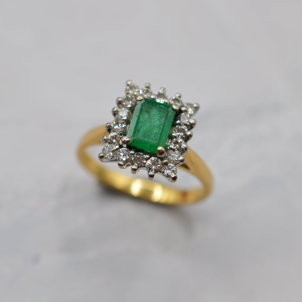1970s Vintage 18ct Gold Emerald & Diamond Cluster Ring