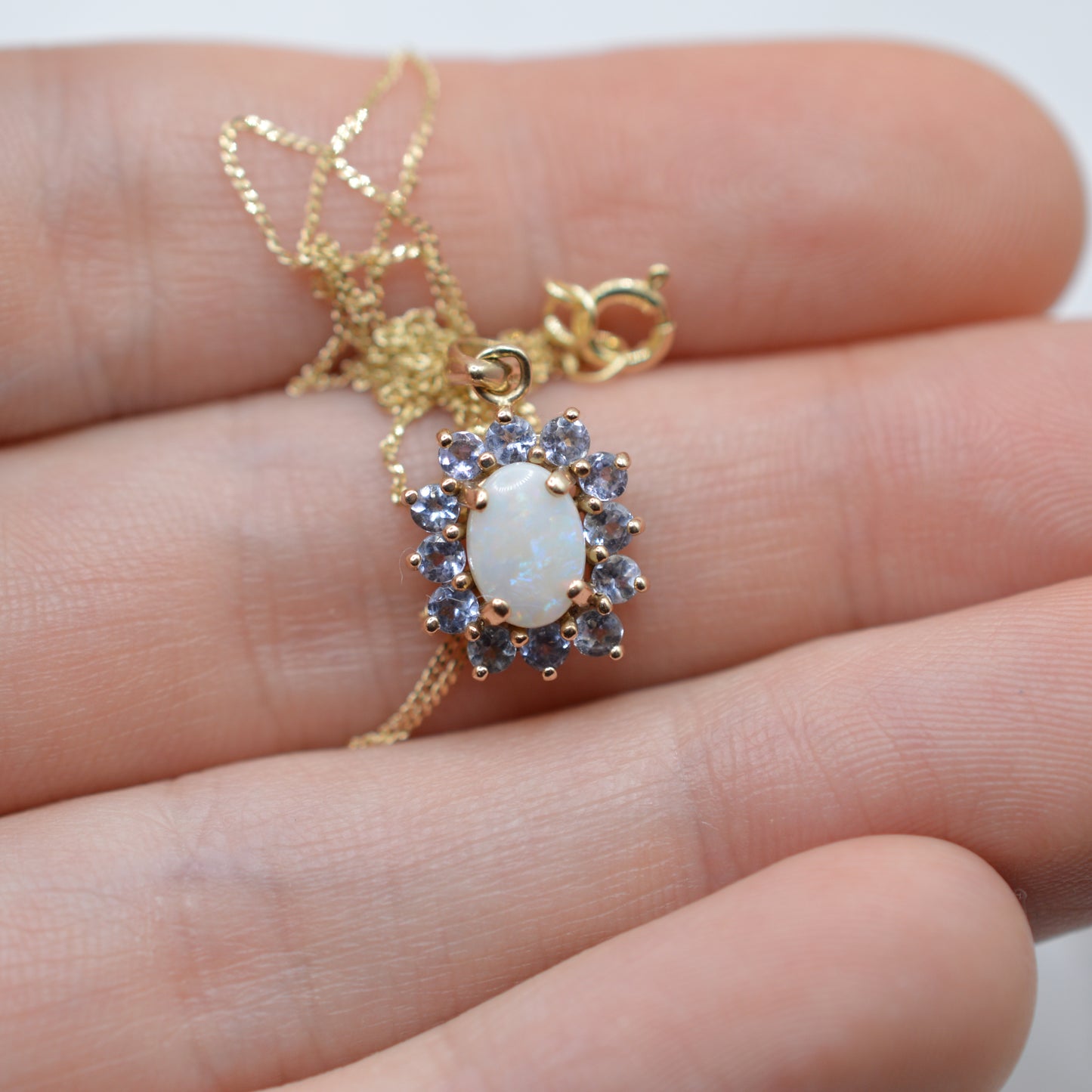 Y2K 9ct Gold Opal & Iolite Cluster Pendant Necklace (18” Chain)