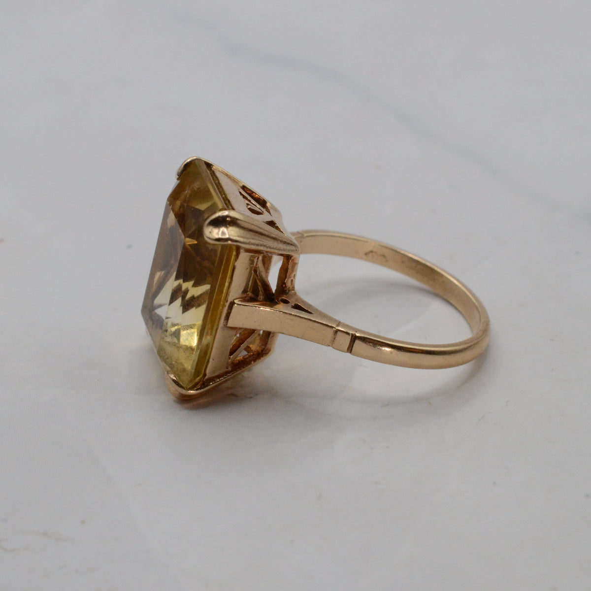 1960s Vintage Chunky 9ct Gold ~15ct Citrine Ring