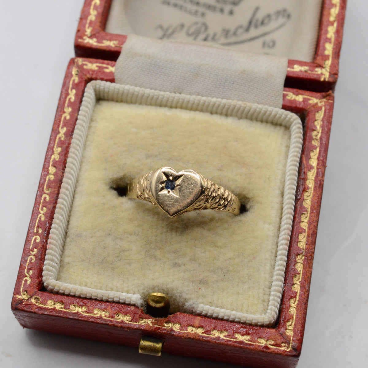 1980s 9ct Gold Sapphire Heart Ring