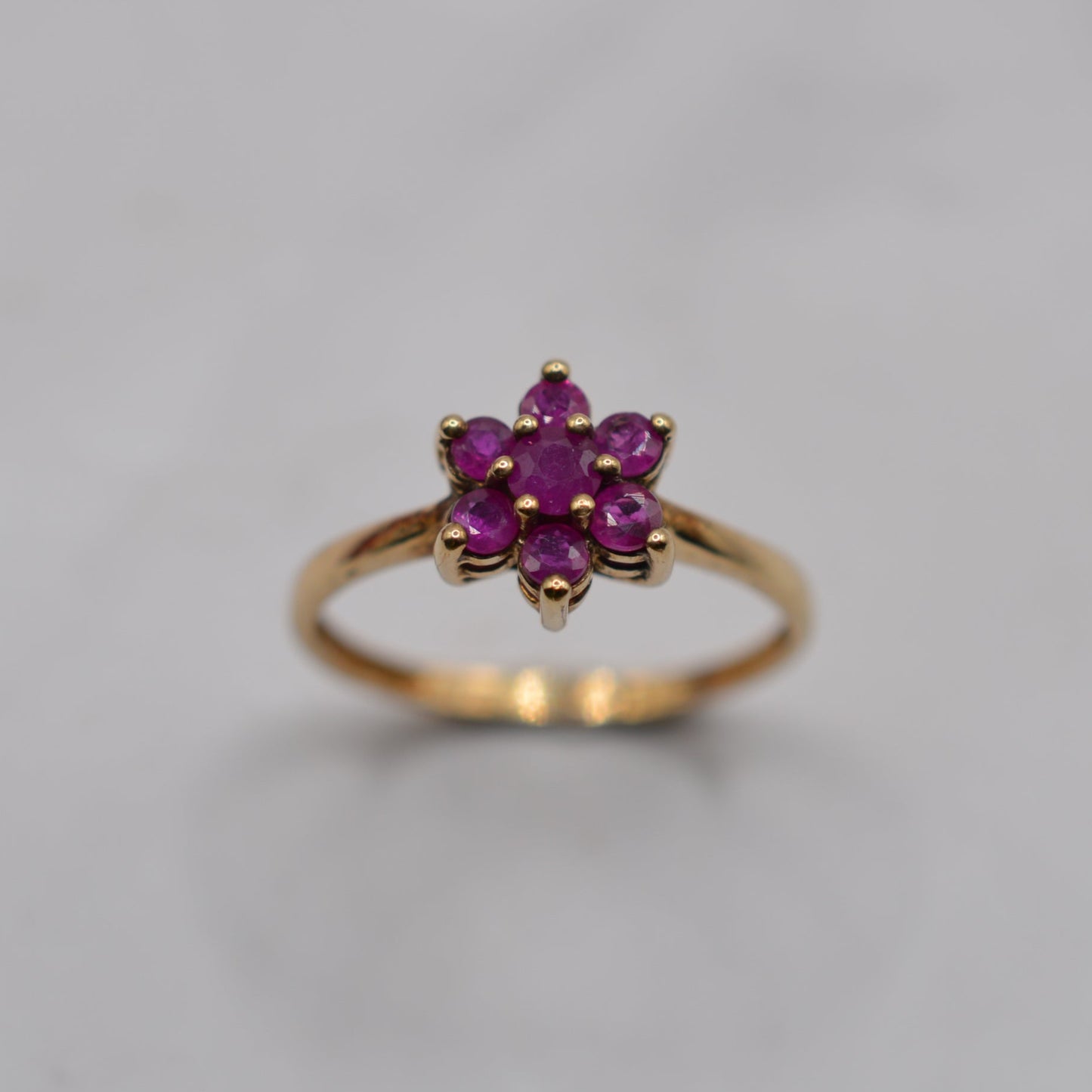 Y2K 2004 9ct Gold Ruby Floral Cluster Ring