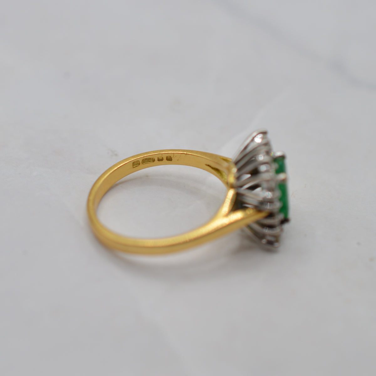 1970s Vintage 18ct Gold Emerald & Diamond Cluster Ring