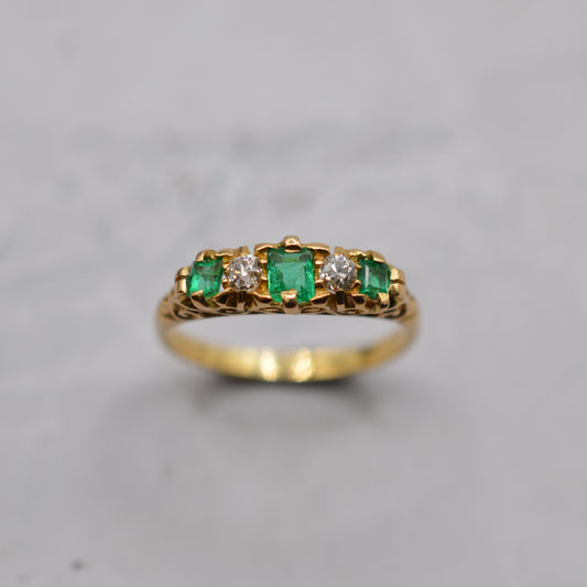 Antique Victorian 18ct Gold Emerald & Diamond Five-Stone Ring