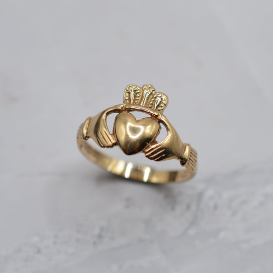 Irish 1980s Vintage 9ct Gold Claddagh Ring