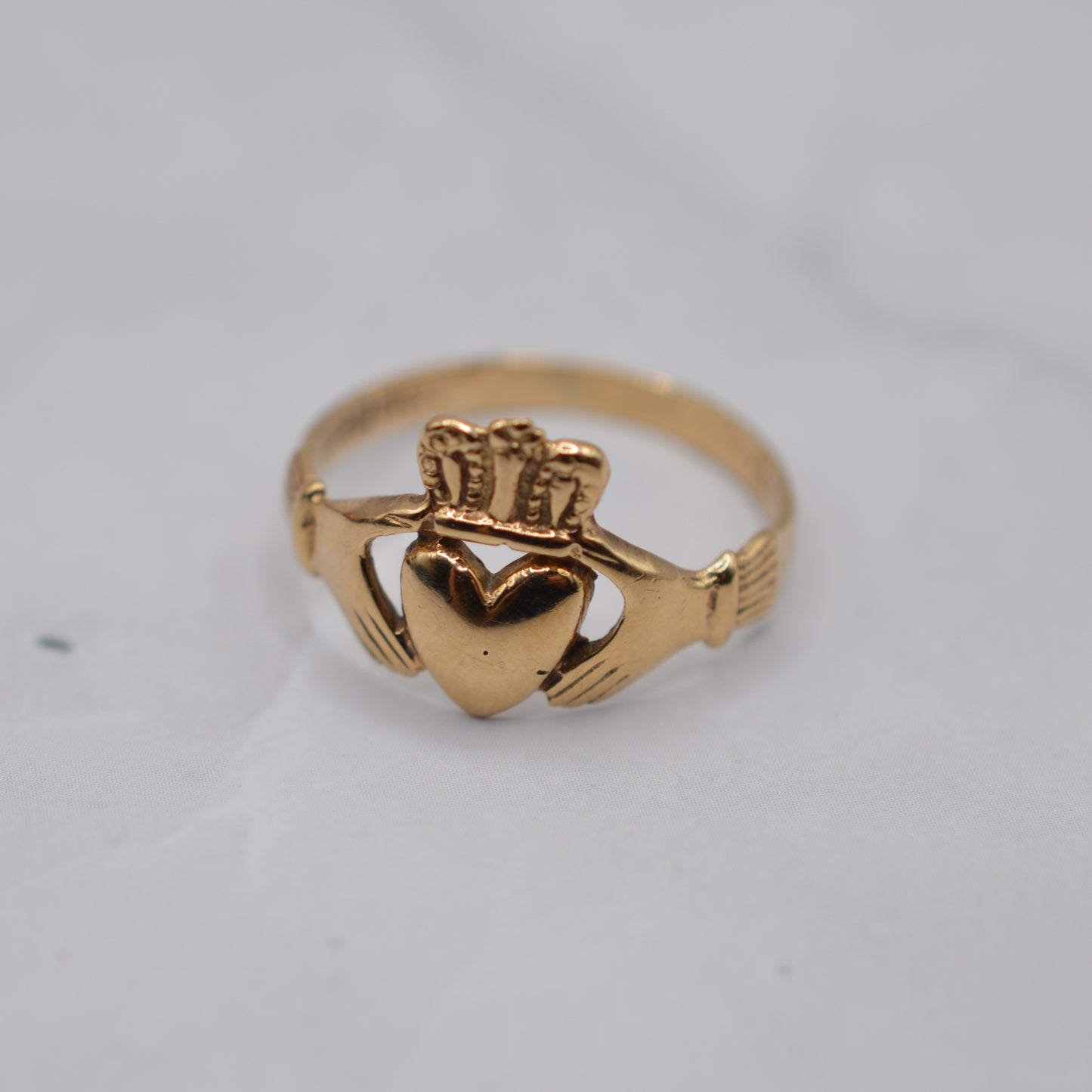 Irish 1980s Vintage 9ct Gold Claddagh Ring