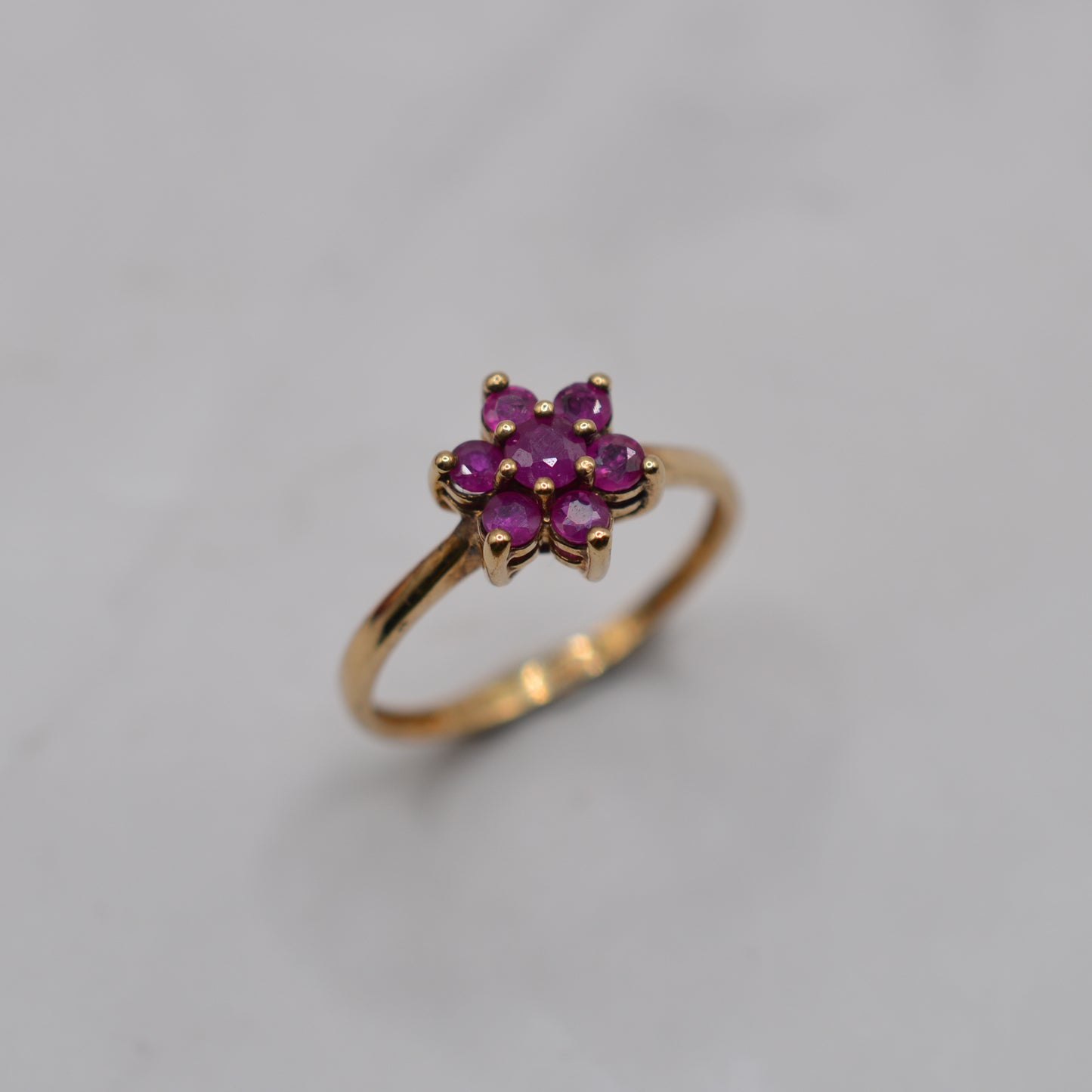 Y2K 2004 9ct Gold Ruby Floral Cluster Ring
