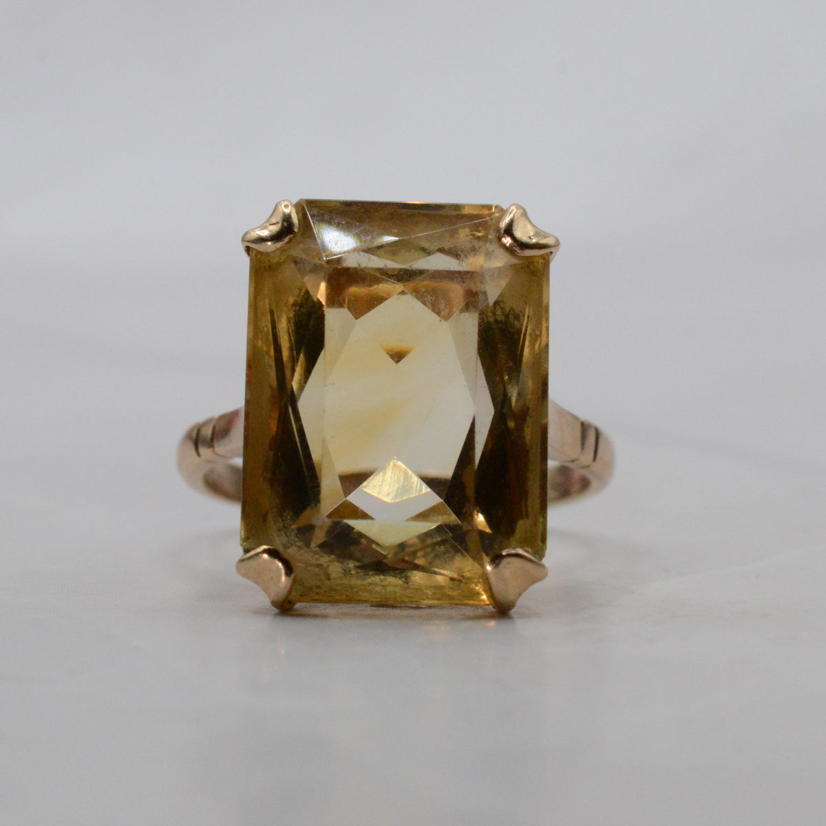 1960s Vintage Chunky 9ct Gold ~15ct Citrine Ring