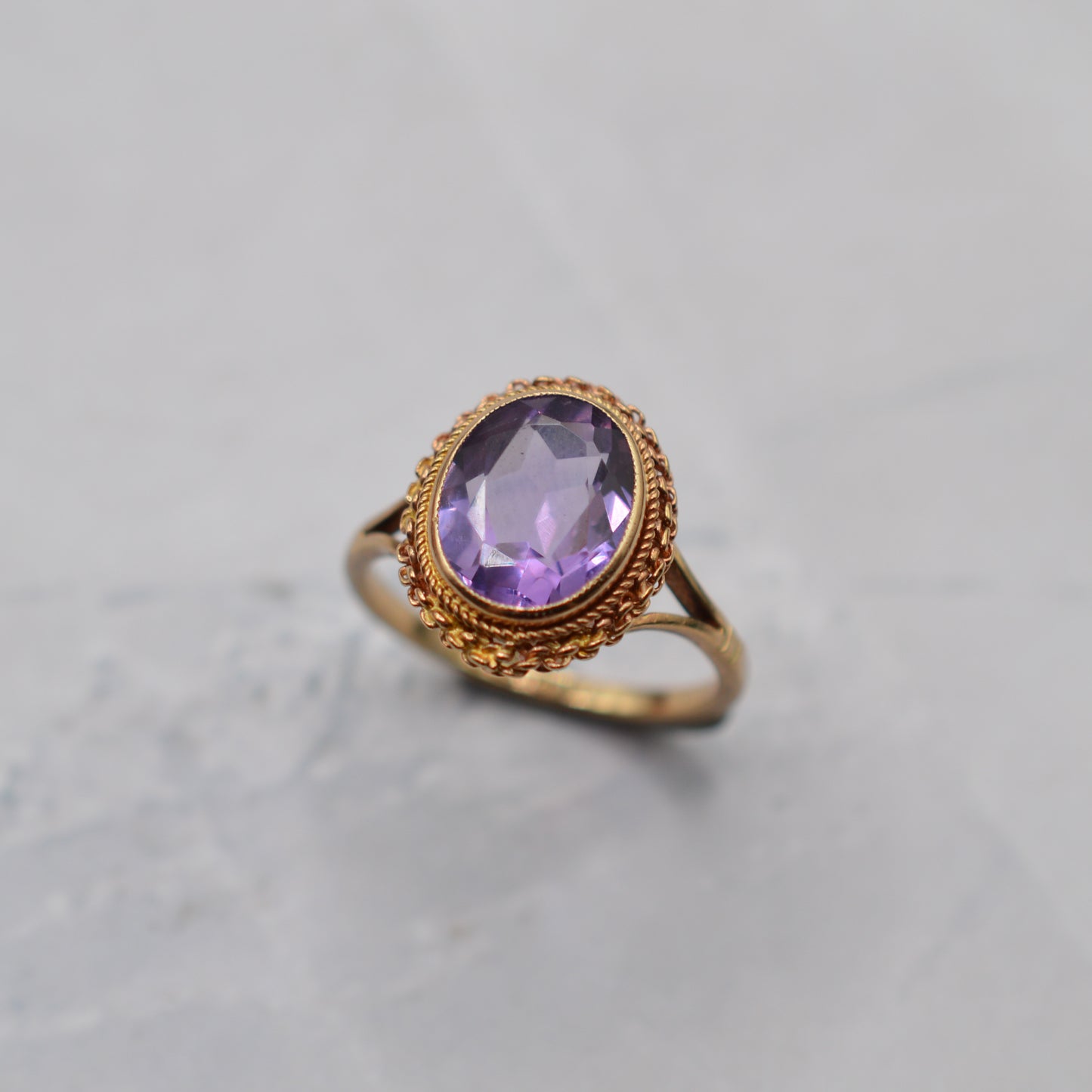 1960s Vintage 9ct Gold Amethyst Rope-Twist Ring
