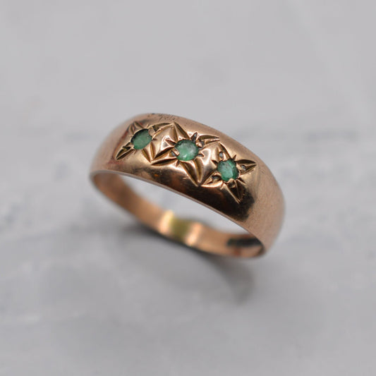1990s 9ct Gold Emerald Gypsy Ring
