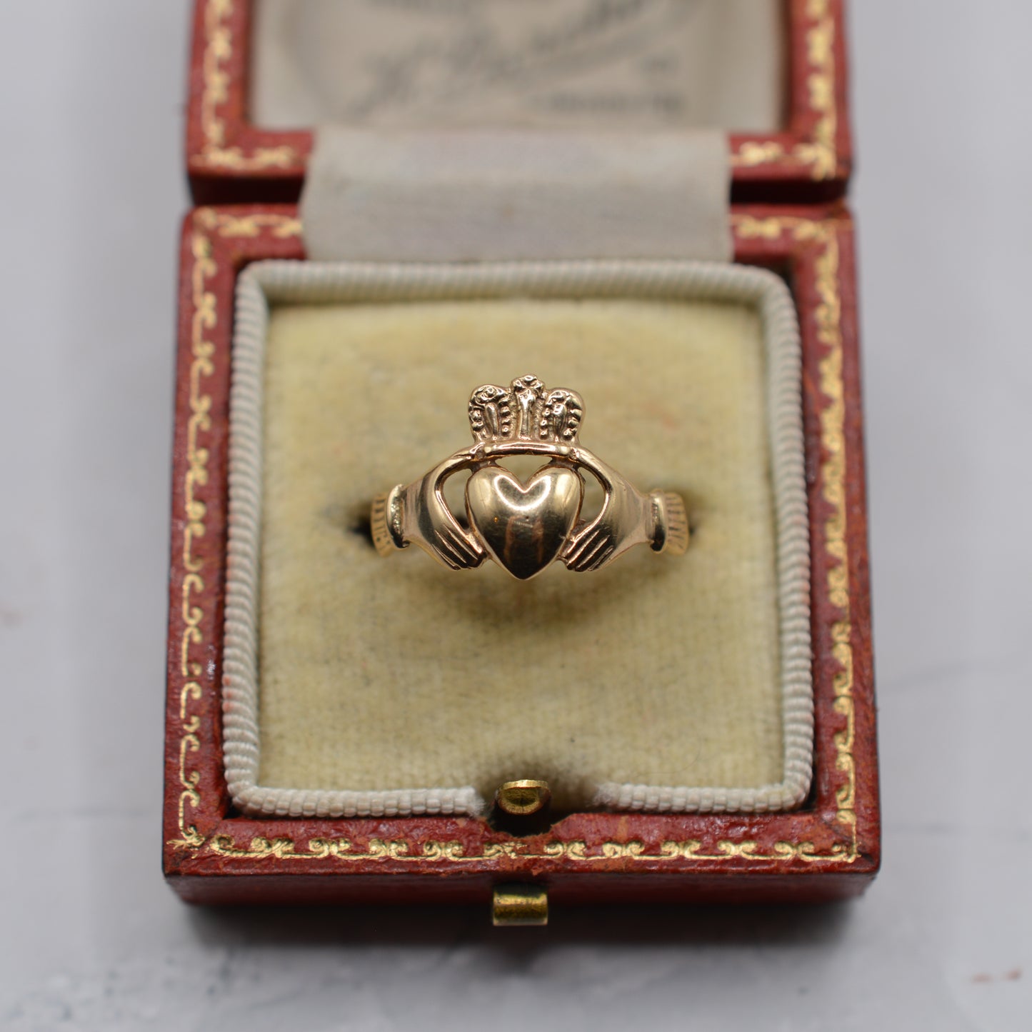 Irish 1980s Vintage 9ct Gold Claddagh Ring