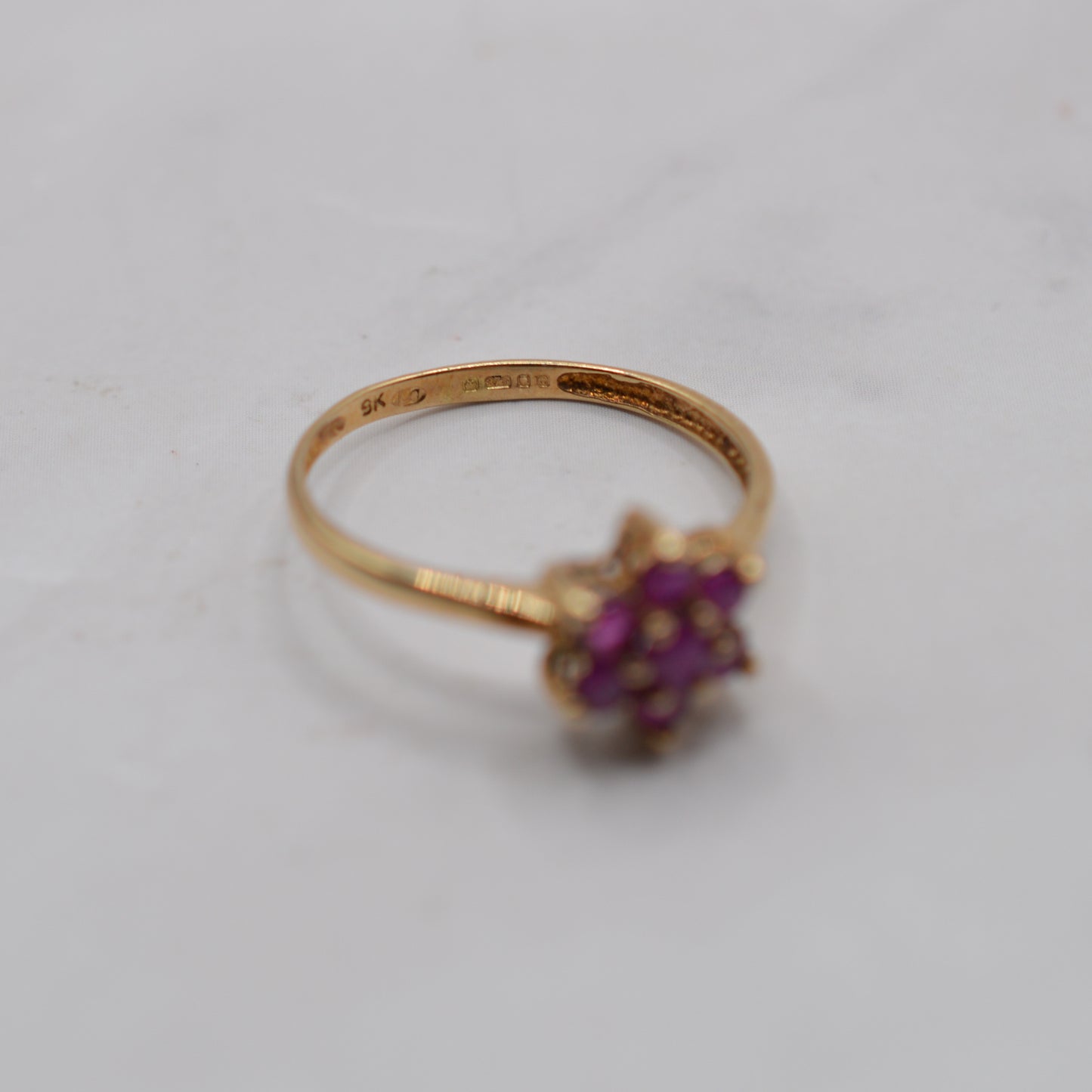 Y2K 2004 9ct Gold Ruby Floral Cluster Ring
