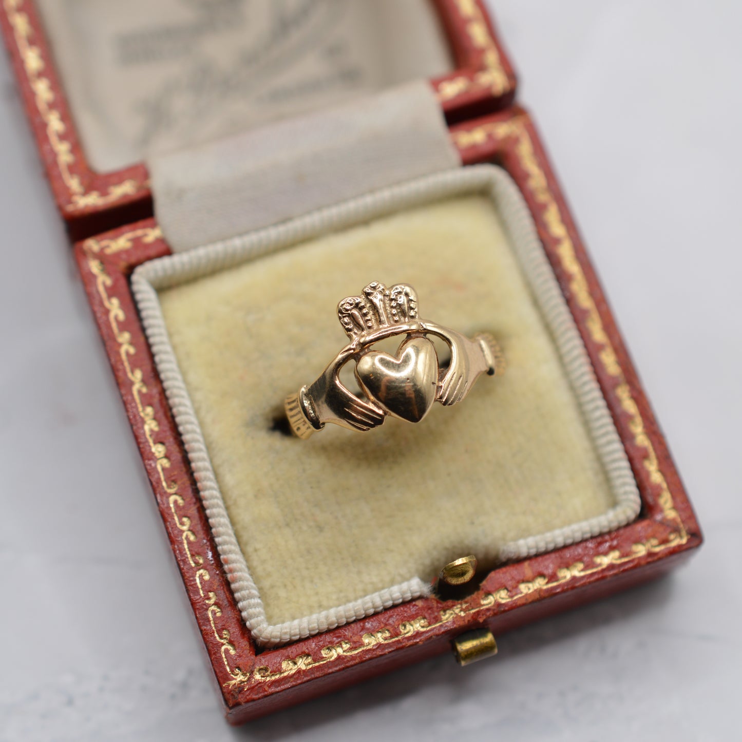 Irish 1980s Vintage 9ct Gold Claddagh Ring