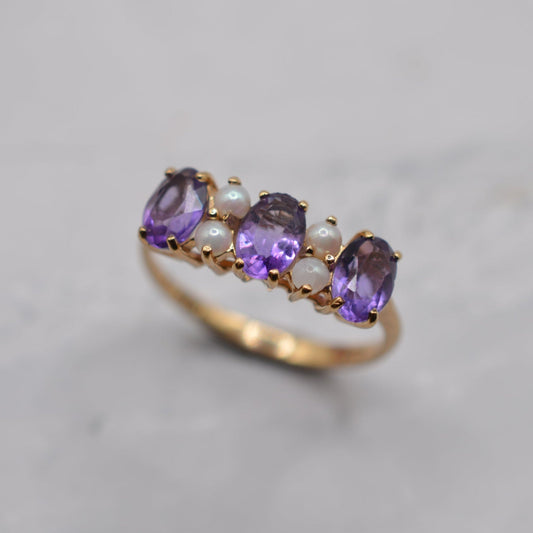 1980s 9ct Gold Amethyst & Pearl Seven-Stone Ring