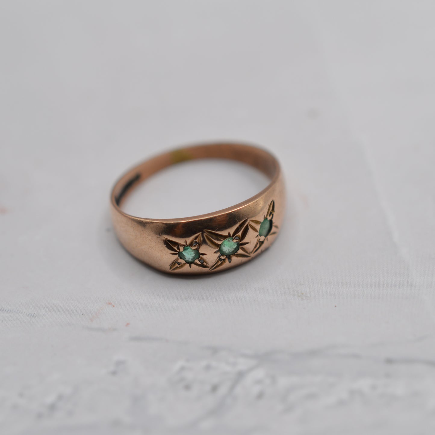 1990s 9ct Gold Emerald Gypsy Ring