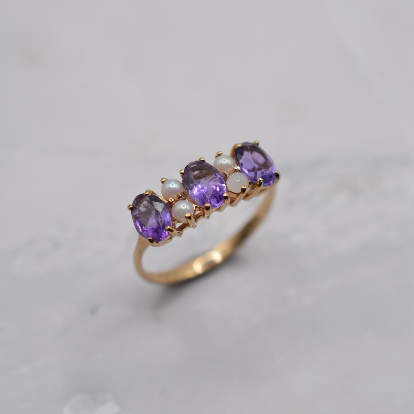 1980s 9ct Gold Amethyst & Pearl Seven-Stone Ring