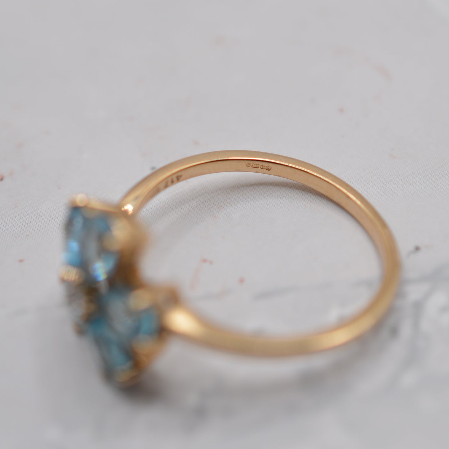 9ct Gold Topaz Floral Cluster Ring