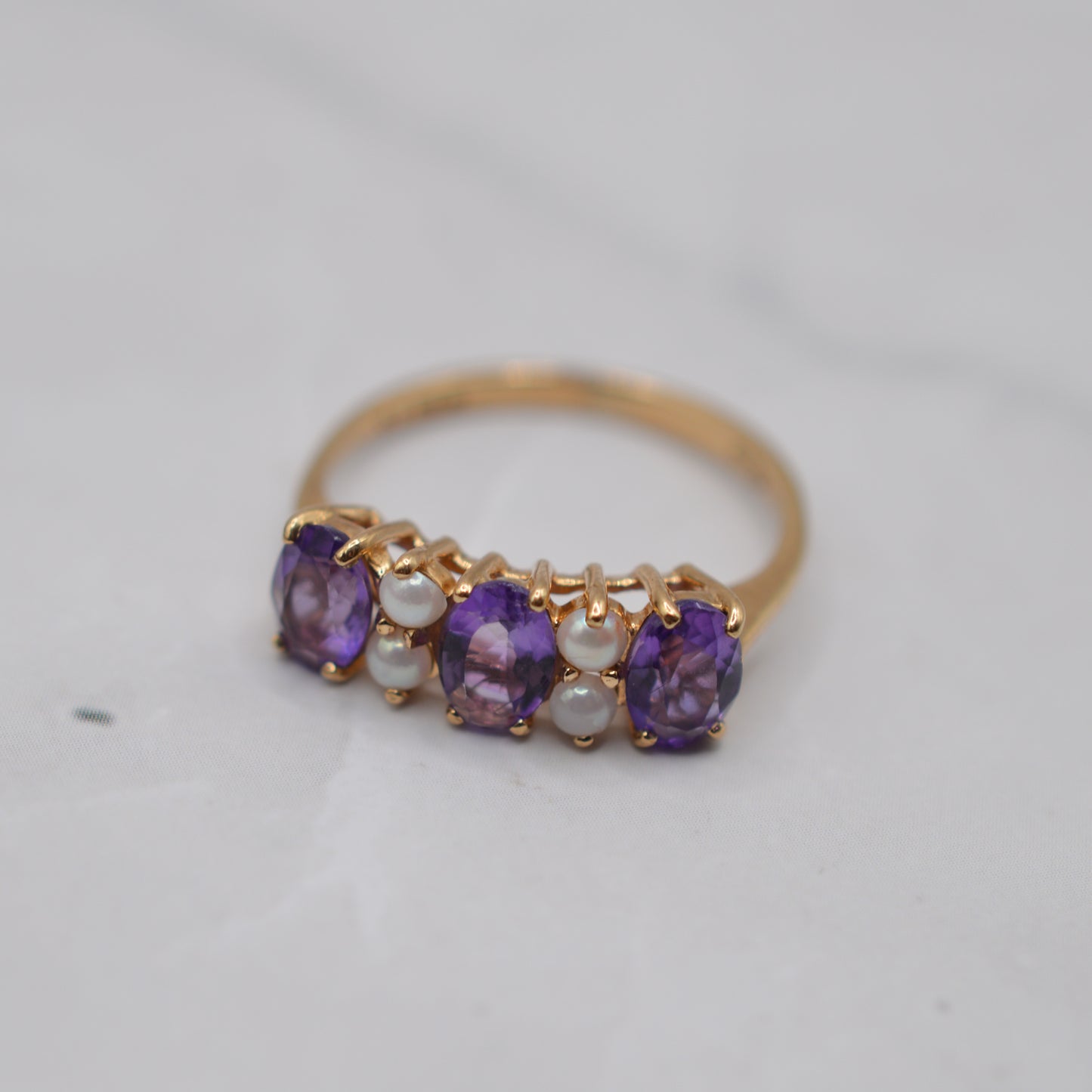 1980s 9ct Gold Amethyst & Pearl Seven-Stone Ring