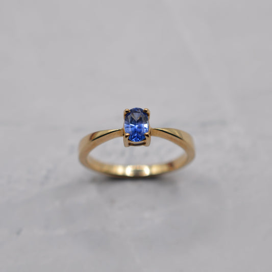 9ct Gold Cornflower Blue Sapphire Solitaire Ring