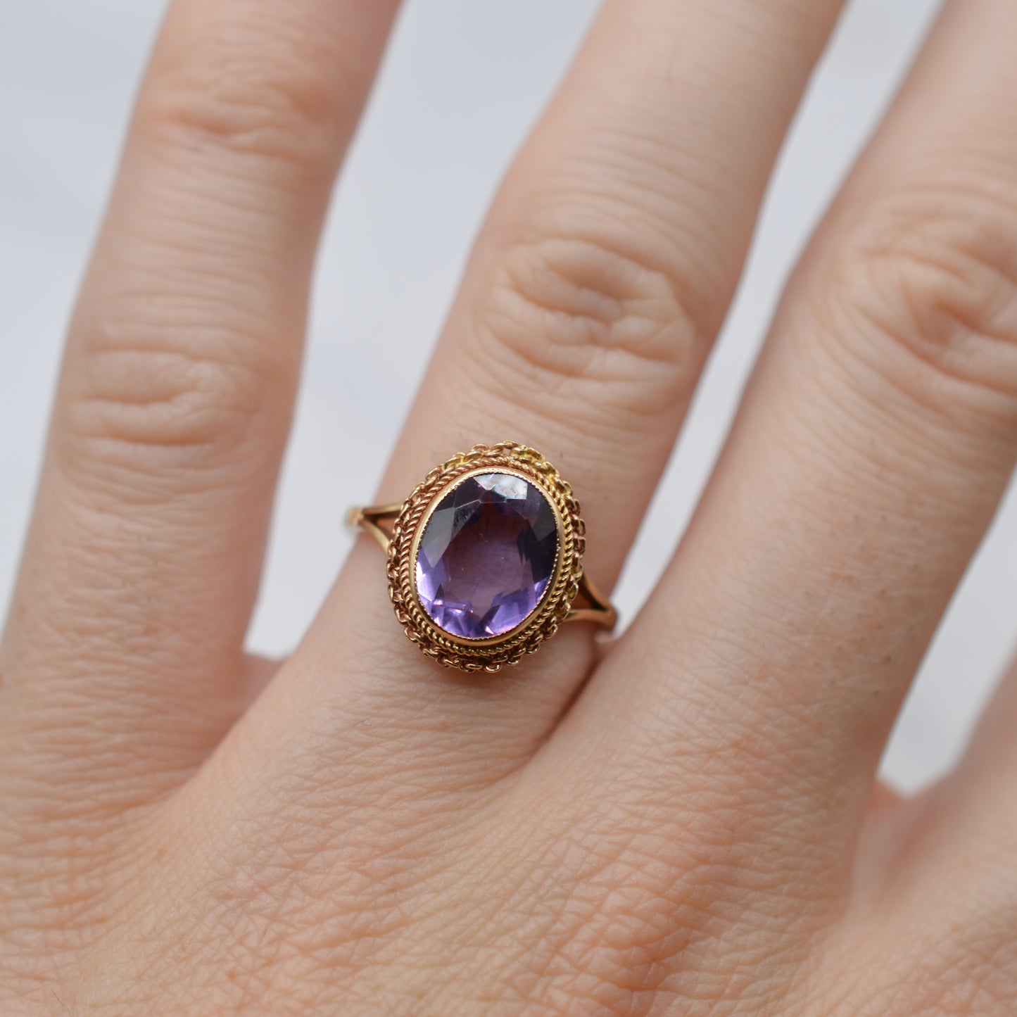 1960s Vintage 9ct Gold Amethyst Rope-Twist Ring