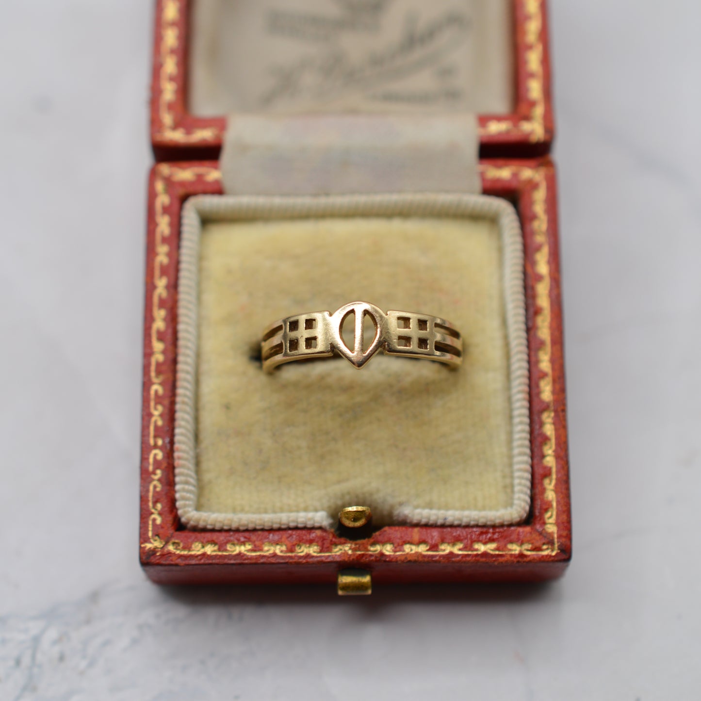 9ct Gold Rennie Mackintosh Art Nouveau Style Ring