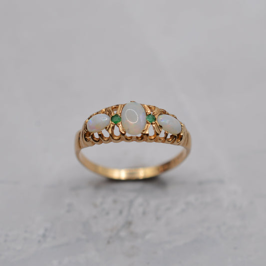 1970s Vintage 9ct Gold Opal & Emerald Ring