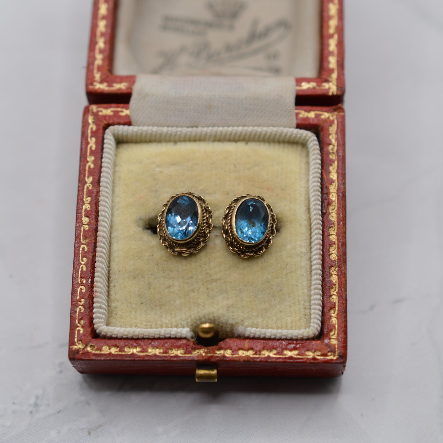 1990s 9ct Gold Blue Topaz Stud Earrings with Rope-Twist Border