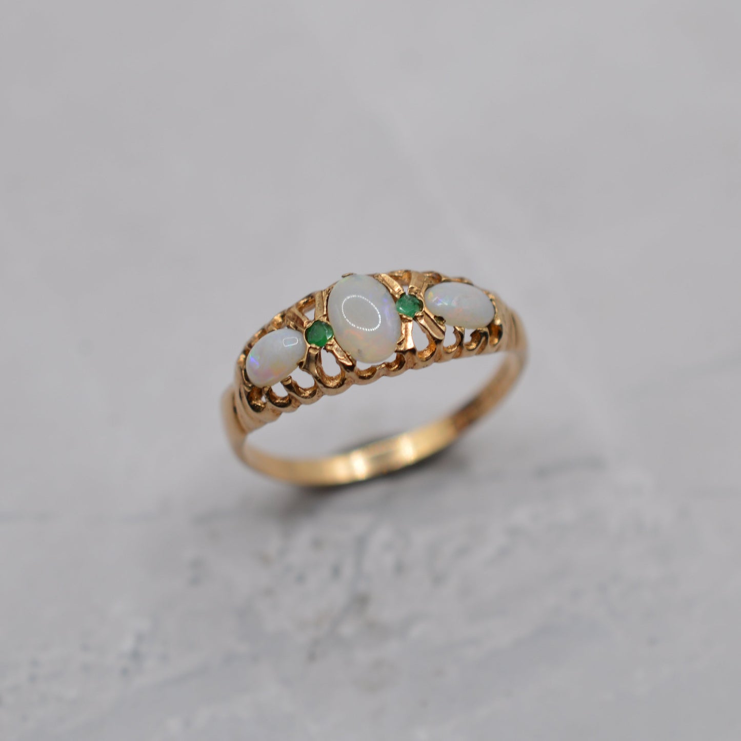 1970s Vintage 9ct Gold Opal & Emerald Ring