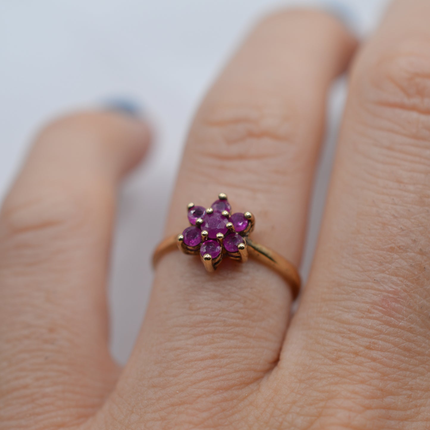 Y2K 2004 9ct Gold Ruby Floral Cluster Ring