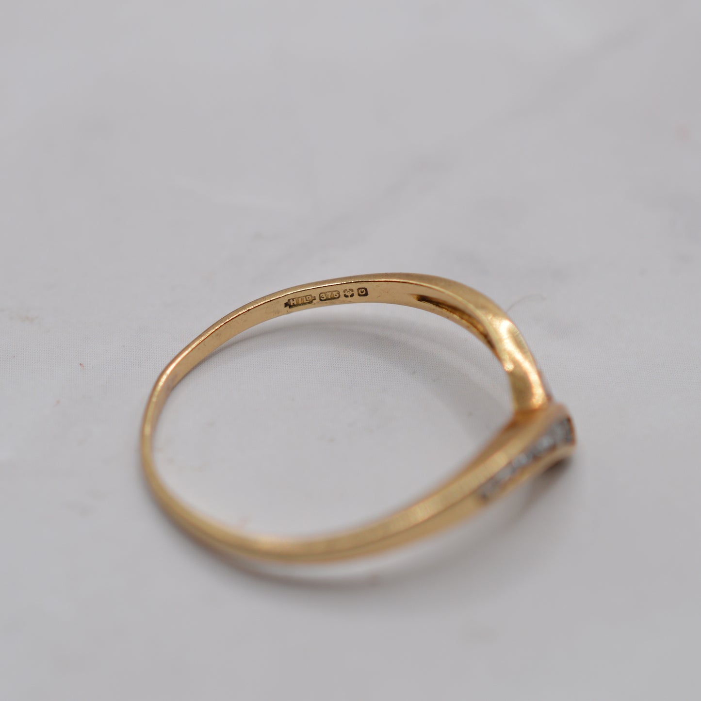1980s Vintage 9ct Gold Diamond Wishbone Ring