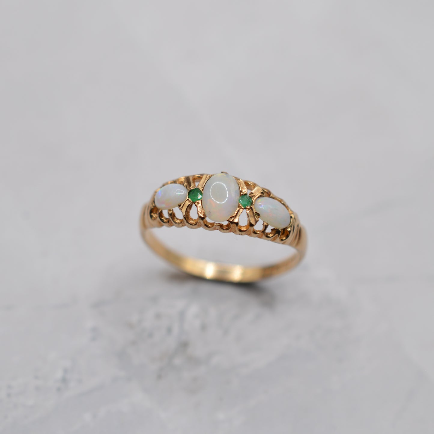 1970s Vintage 9ct Gold Opal & Emerald Ring