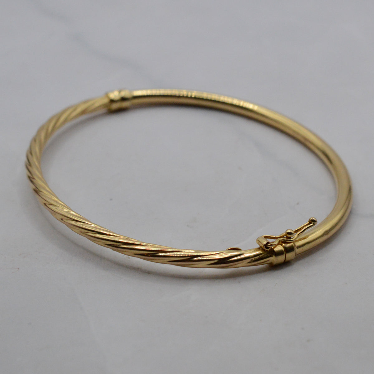 1990s 9ct Gold Twist Bangle Bracelet